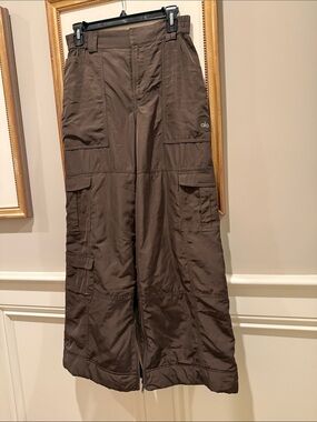 ALO Yoga Women's Brown Cargo high waist-Style Pants